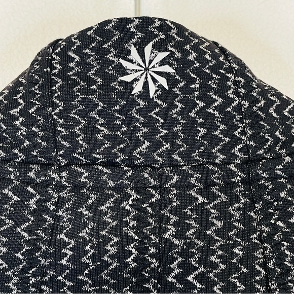 Athleta Heartbeat Hope Black Herringbone Zip Up Athletic Workout Jacket Size M - Picture 7 of 10